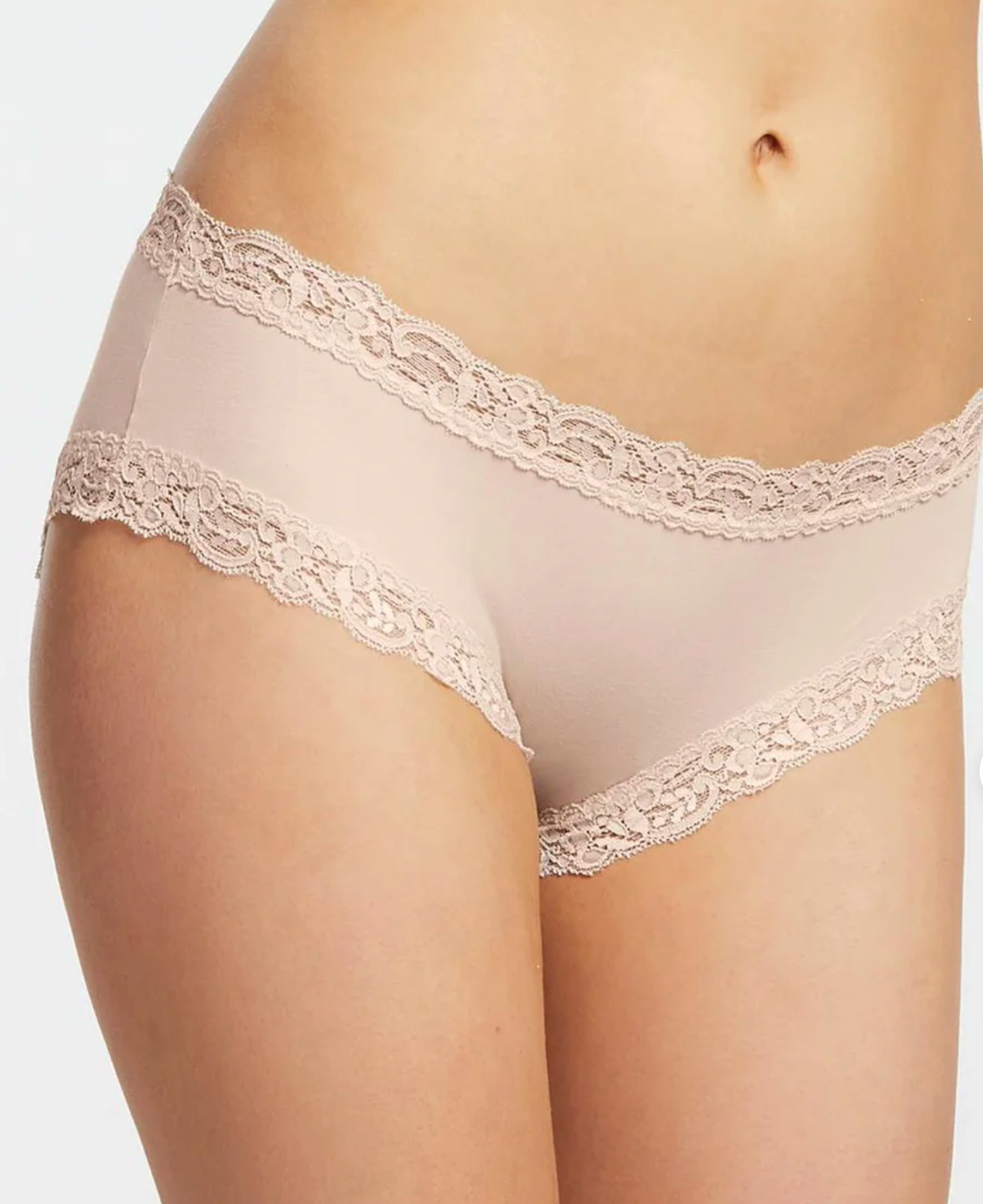 color: Champagne