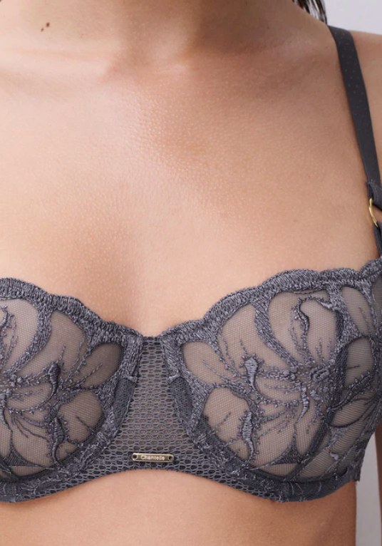 color: Grey Stardust