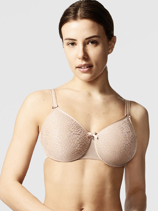 Chantelle C-Magnifique Molded Minimizer Bra